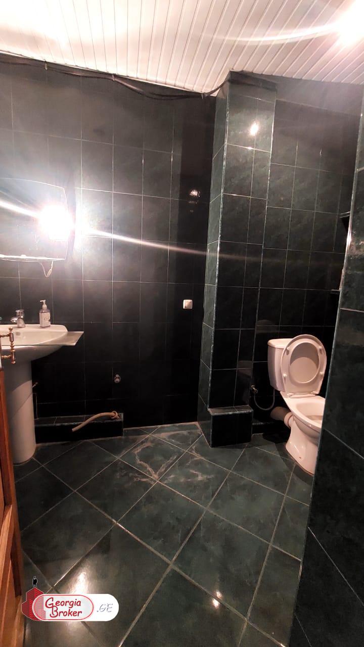 old repaired 6-room apartment for sale